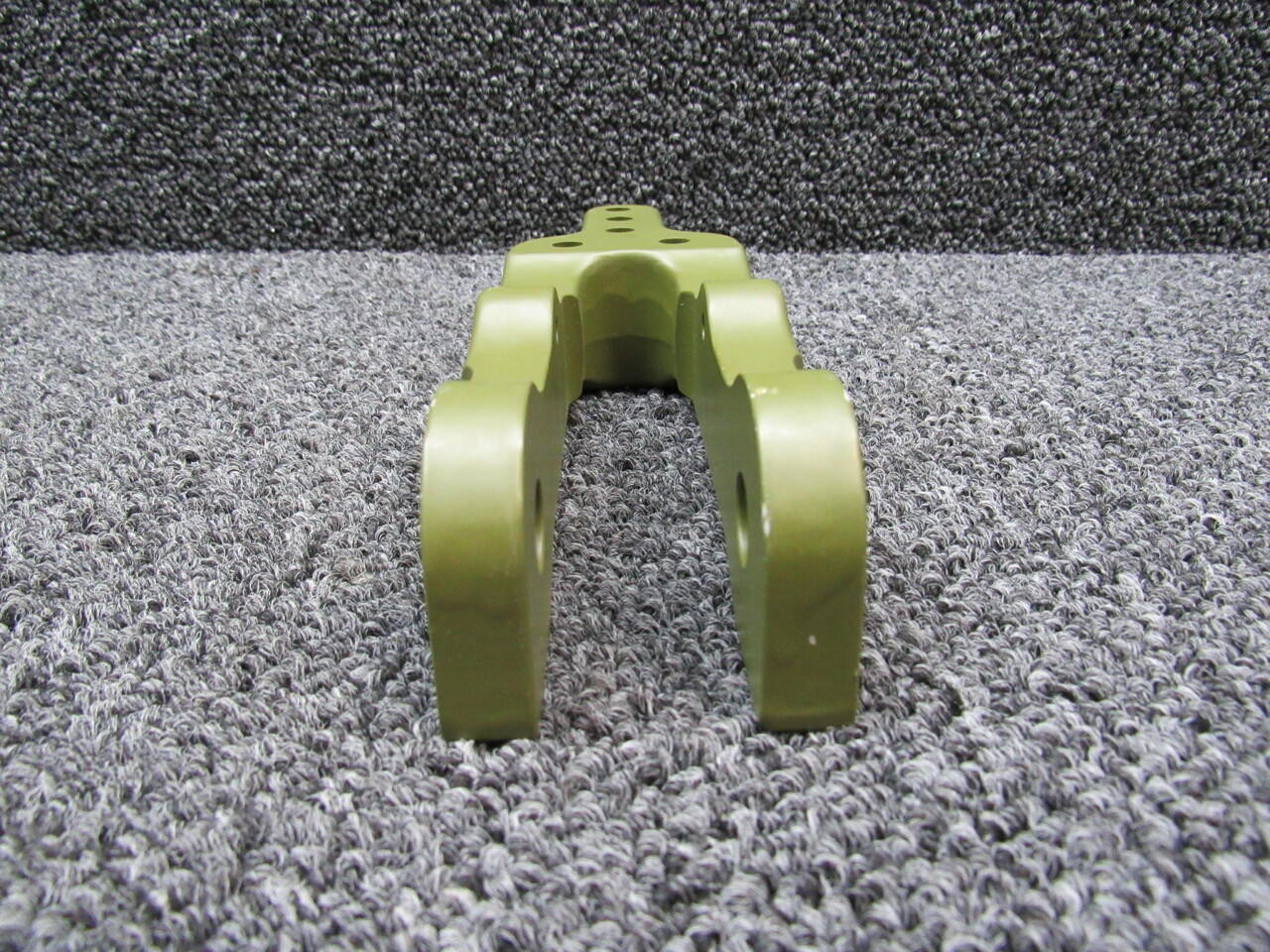 0523614-1 Cessna 182P Fitting Wing Strut Upper (Zinced)