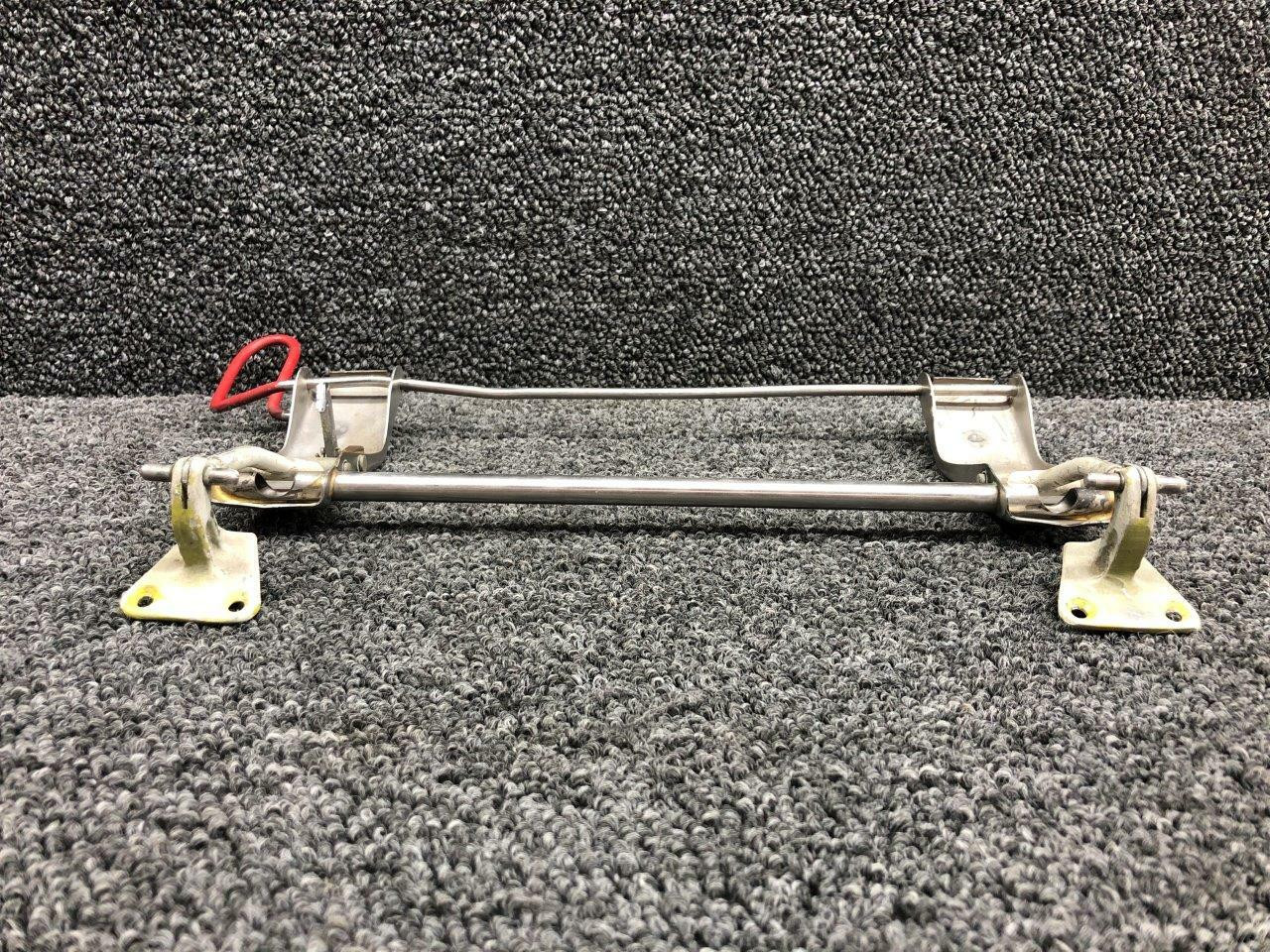 002-430055-1 Beech 95-B55 Window Latch LH W/ Handle, Links
