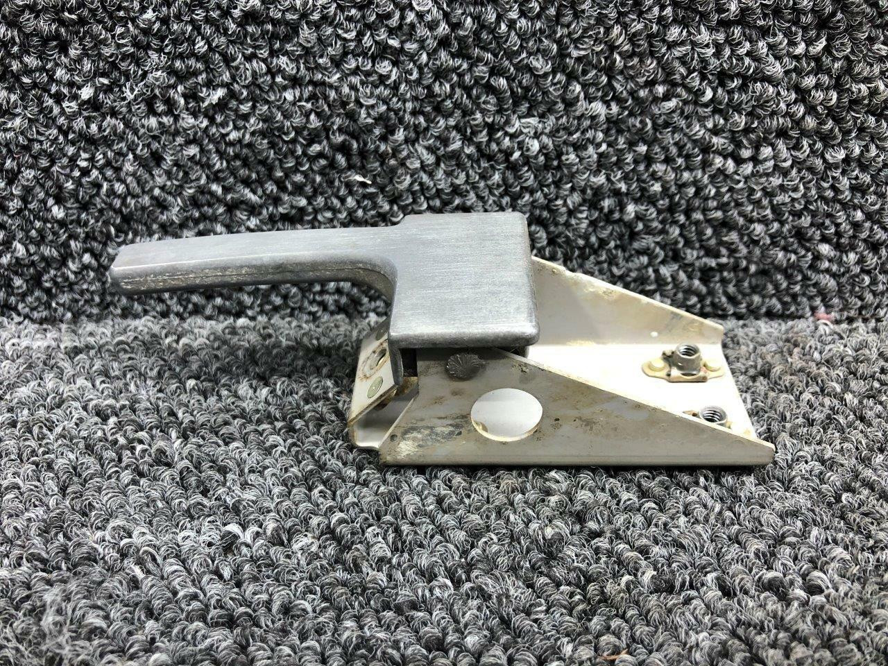 H253215 Beechcraft C24R Interior Door Latch Assembly LH