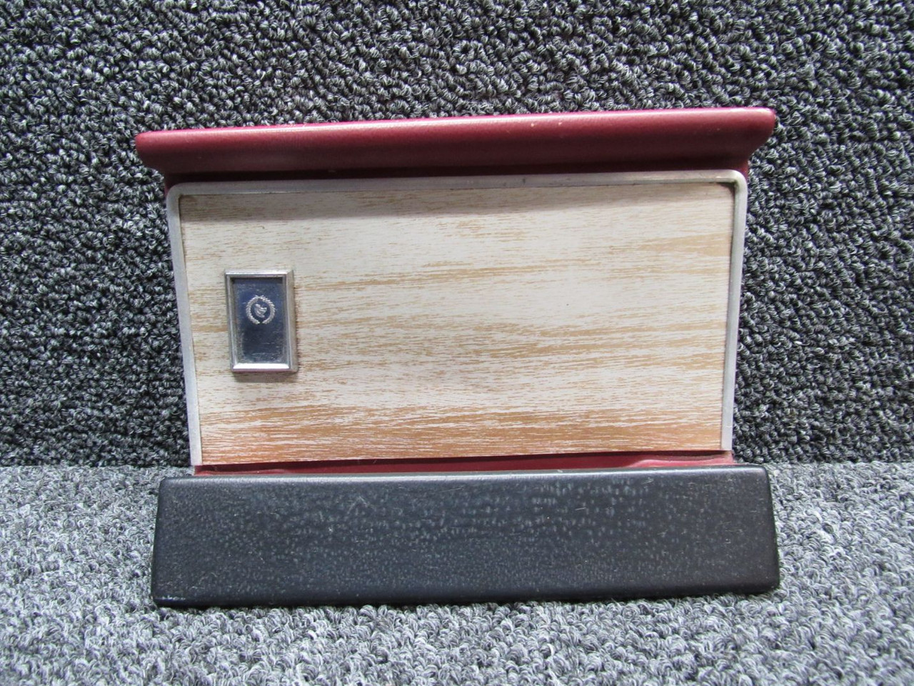 あページ 0713881-3 (Alternate: 0713881-10) Cessna 180 Glove Box Door