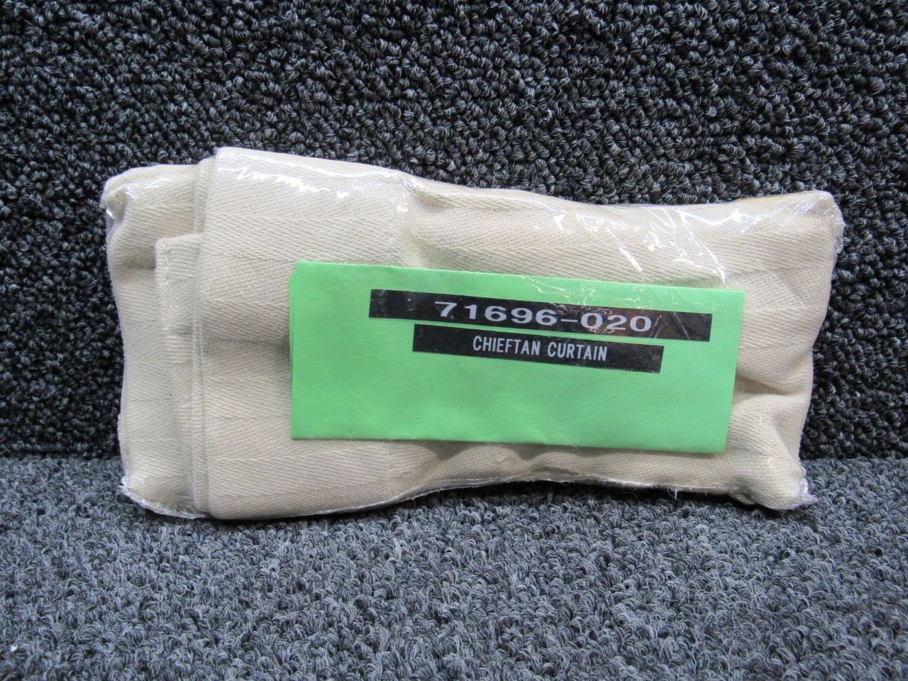 71696-020 Piper Chieftain Curtain Assembly RH (NEW OLD STOCK) (SA)