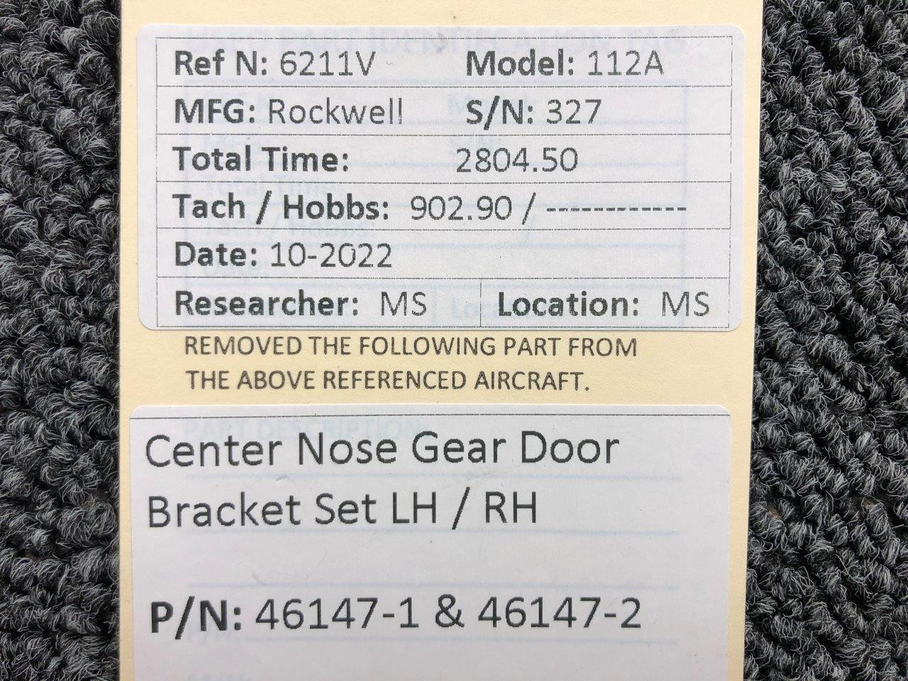 ニカページ 46147-1 / 46147-2 Rockwell 112A Center Nose Gear Door Bracket Set