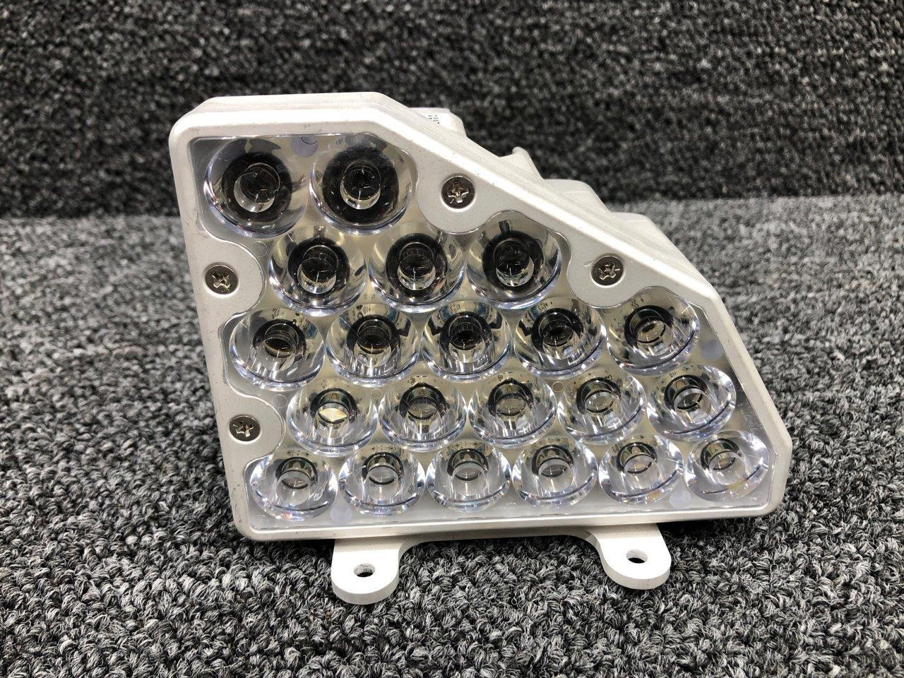 01-0790385-00 Whelen 9038500 Landing Light Assembly (Volts: 14)