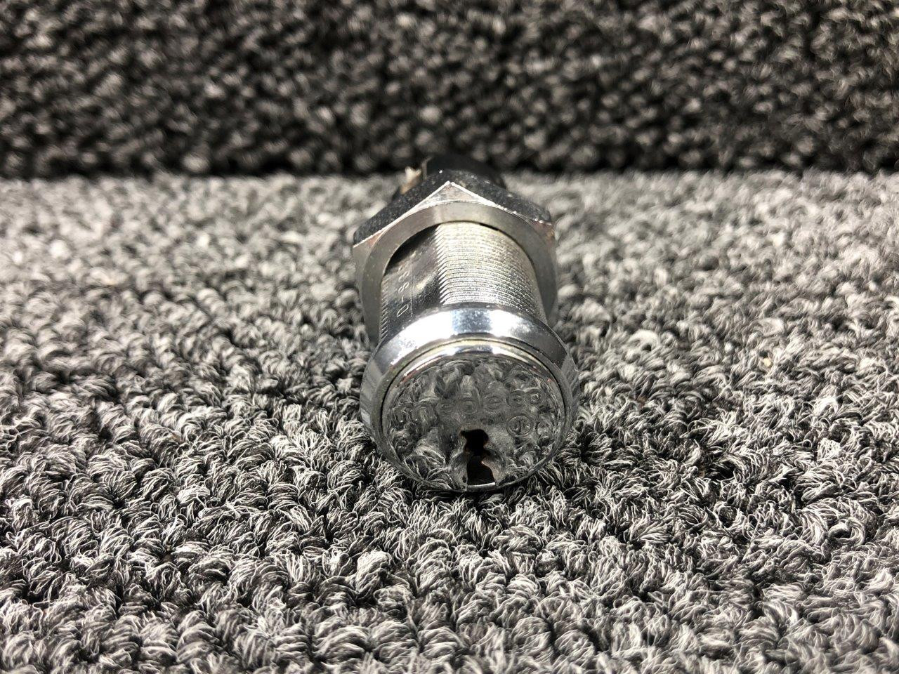 てつや Amazon.com: Yale Matte Black Keyed Deadbolt Smart Lock with Google