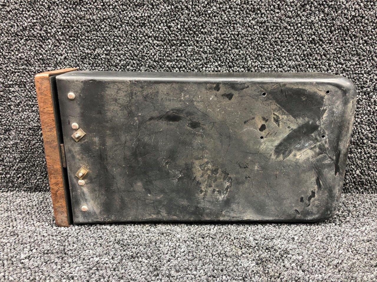 0513085-16, 0513085-17 Cessna 172RG Glove Box Assembly with Door