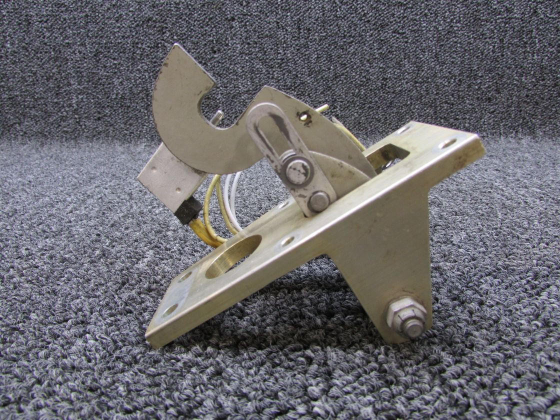 1243415-1 Cessna 210B Uplock Hook and Support Assembly - Nose Gear