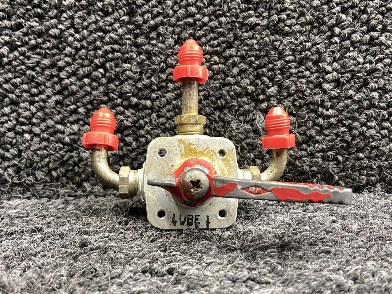 9910054-1 (Alt: 1-3168-4) Cessna 421C Static Air Source Valve