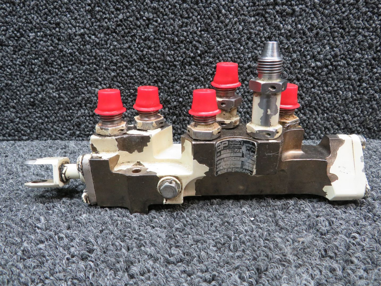 AIR48542-1 Hawker Siddley HS-125-600 LH Reversing Valve Main