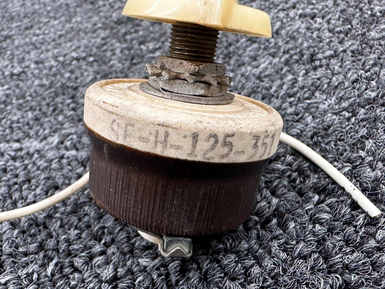 H125351 Ohmite Rheostat Switch and ResistorHas Knob