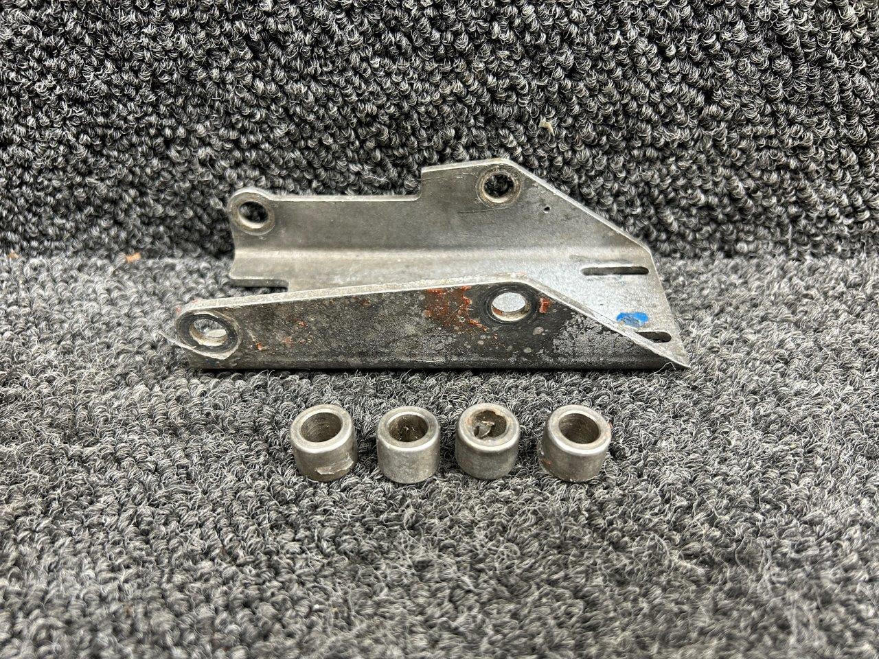 3E1513 Beechcraft E-55 Propeller De-Ice Brush Block Mount (2 Blade)