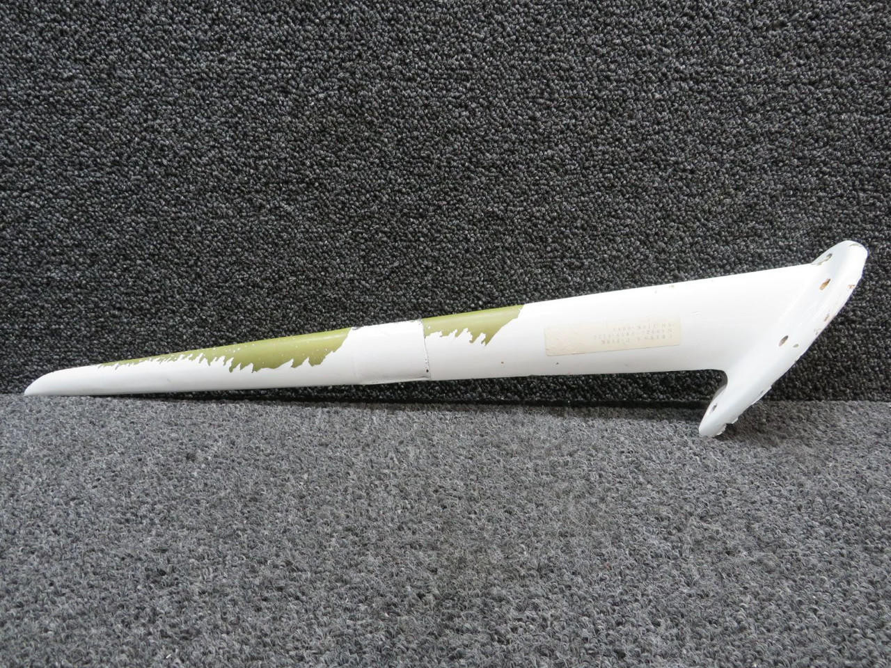 700975 (Alt: 4R50-1) Lear Inc 2217A VHF Comm Antenna