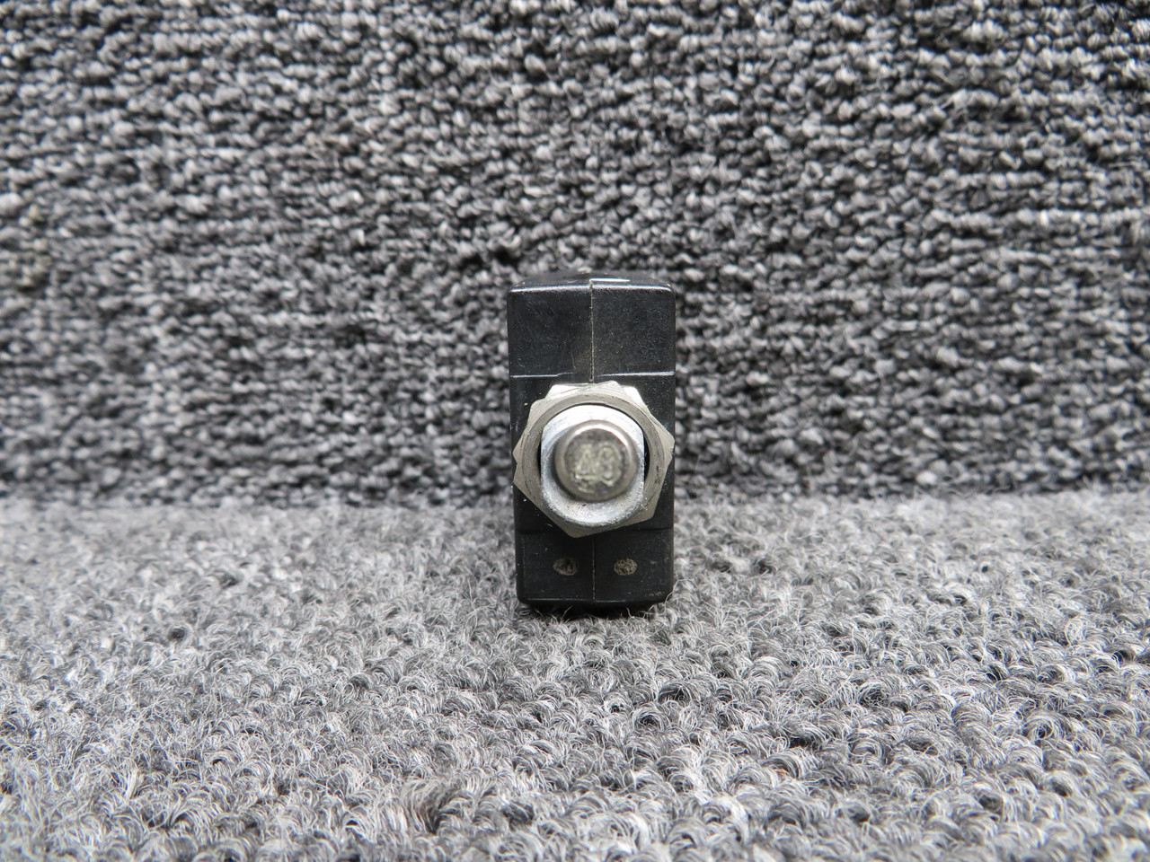 アコページ W31-X2M1G-5 Tyco 5 Amp Circuit Breaker