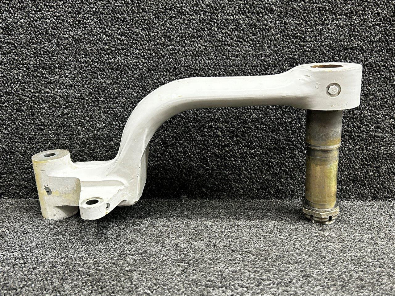 翼ページ 169-810000-613 Beech C23 Main, Nose Landing Gear Fork and Axle