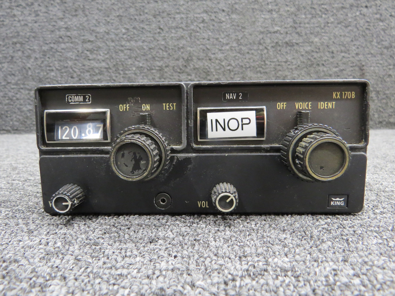 069-1020-00 King Radio KX-170B Nav-Comm Unit with Tray and Mods