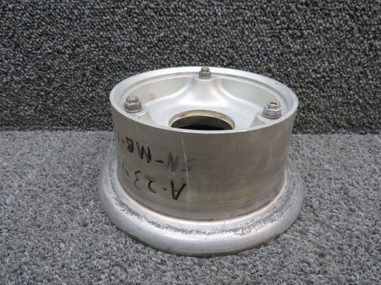 9524203 Goodyear Half Wheel Type III 6-6 Wheel Minus Bearing
