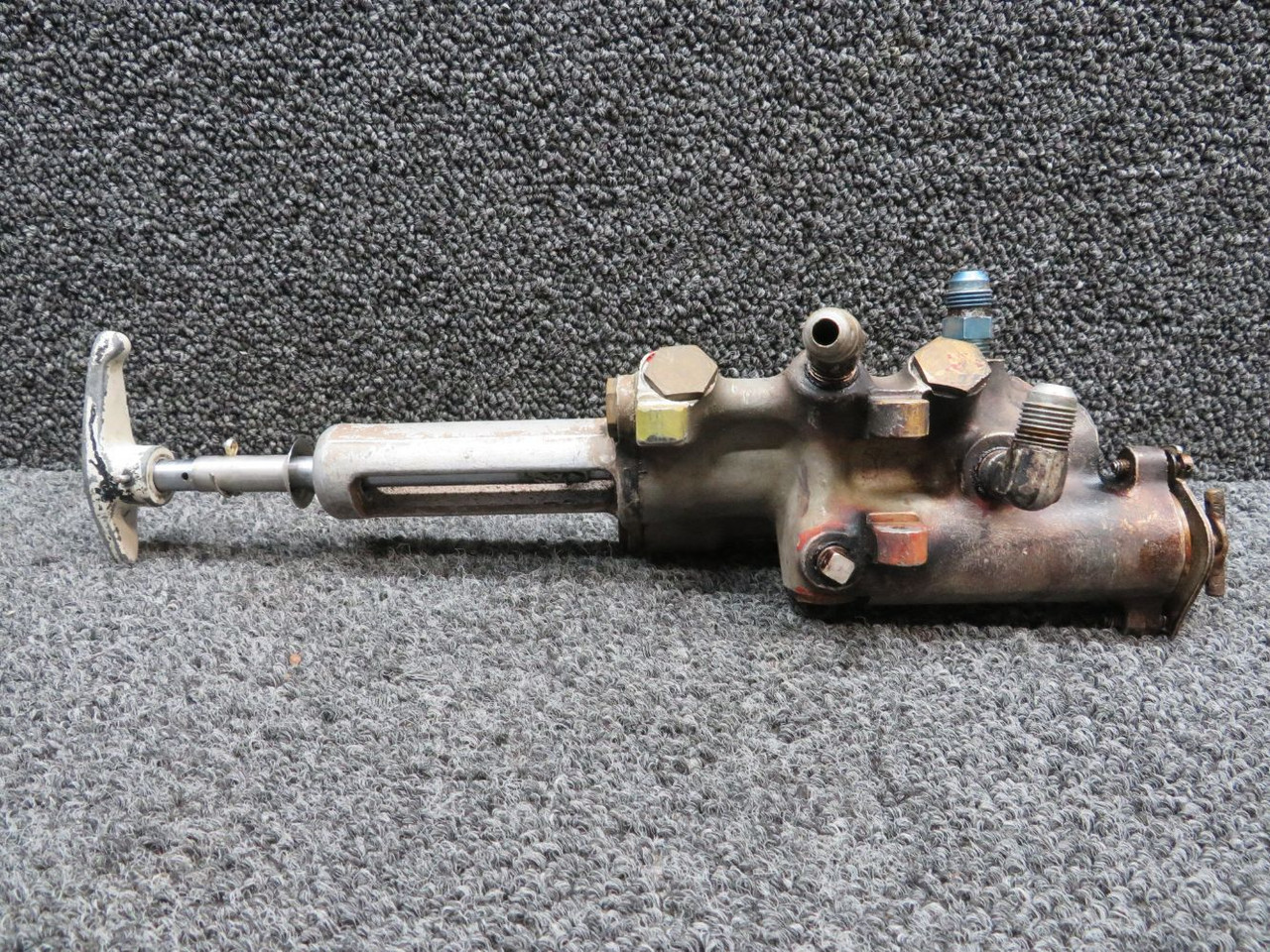 35-924065 Beechcraft B35 Fuel Unit Assembly