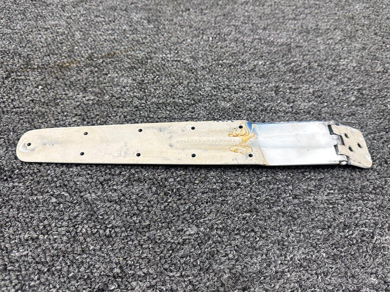 0711037-15 and 0711037-17 Cessna R182 Cabin Door Hinge Assembly