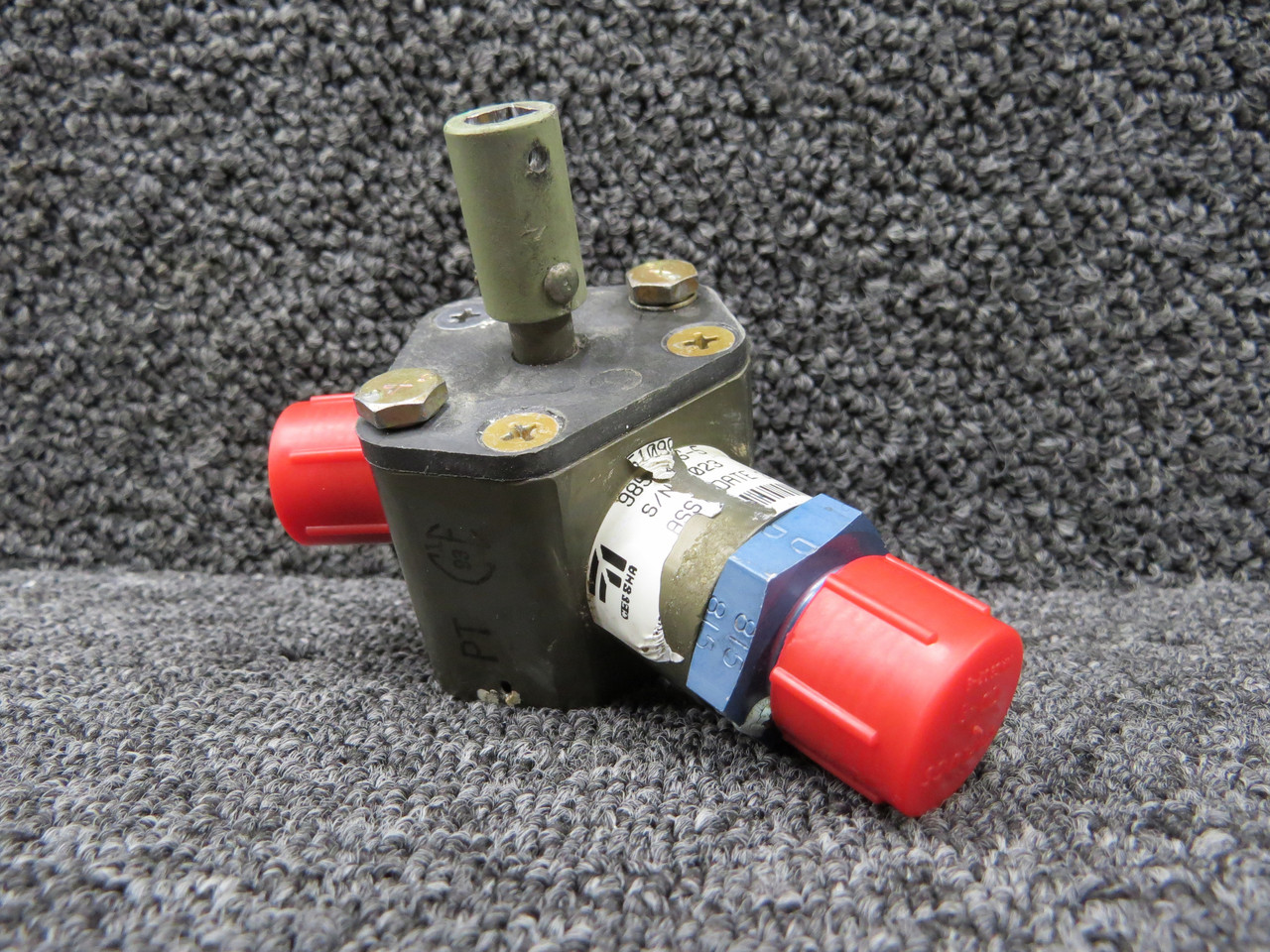9851096-5 Cessna 172S Fuel Selector Valve for Sale