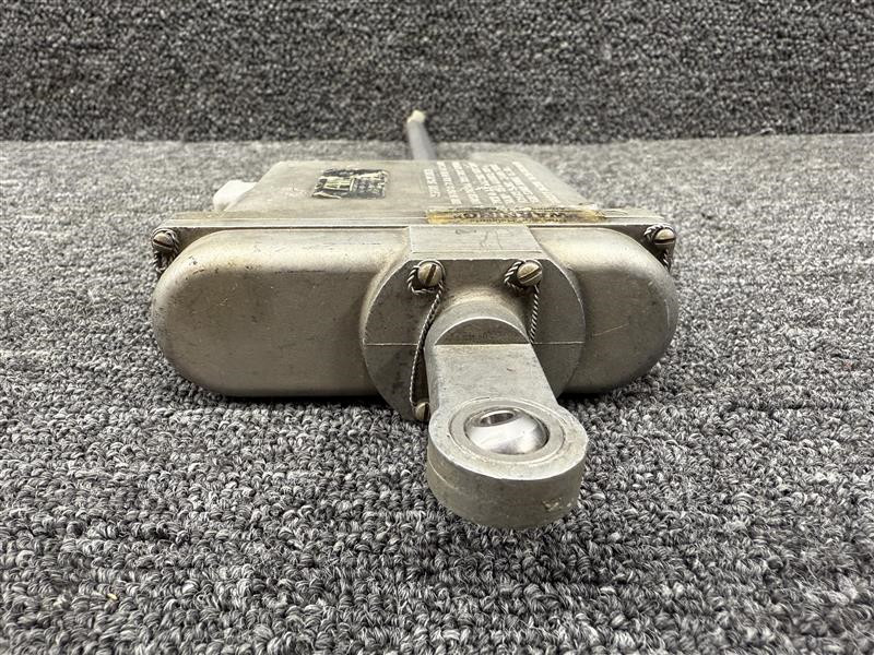65A173 (Alternate PN: 206-062-721-113) Bell 206B Globe Linear Actuator