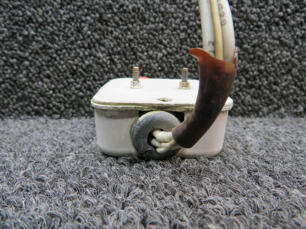 35361147 Beechcraft Right Hand Landing Gear Safety Switch Assembly