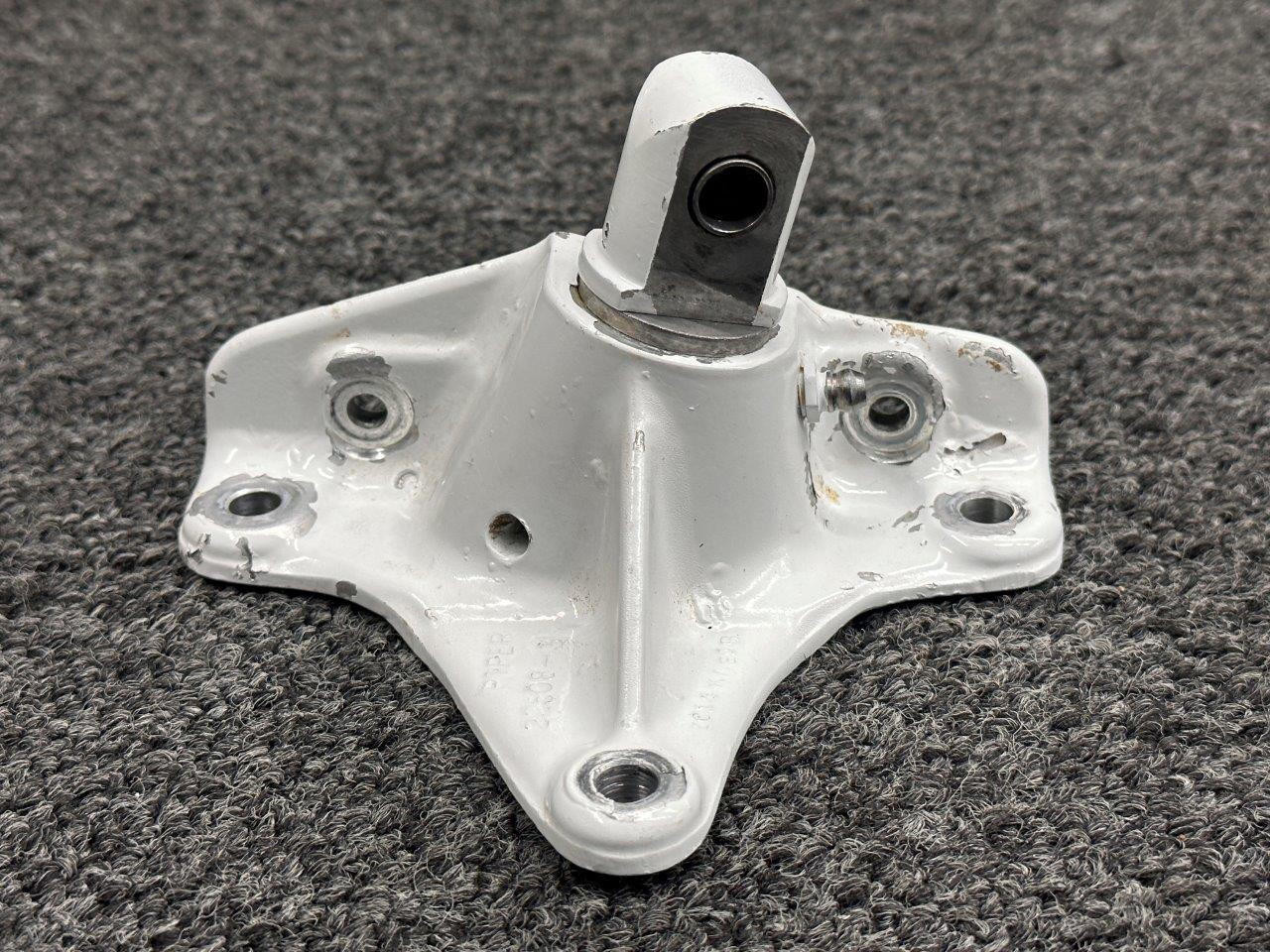 22509-001 (Cast: 22508-3) Piper PA24-400 RH Main Gear Side Brace