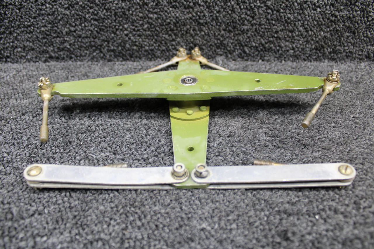 5015018-5 (Use: 5015018-10) Cessna 401A Aileron Bellcrank Assembly