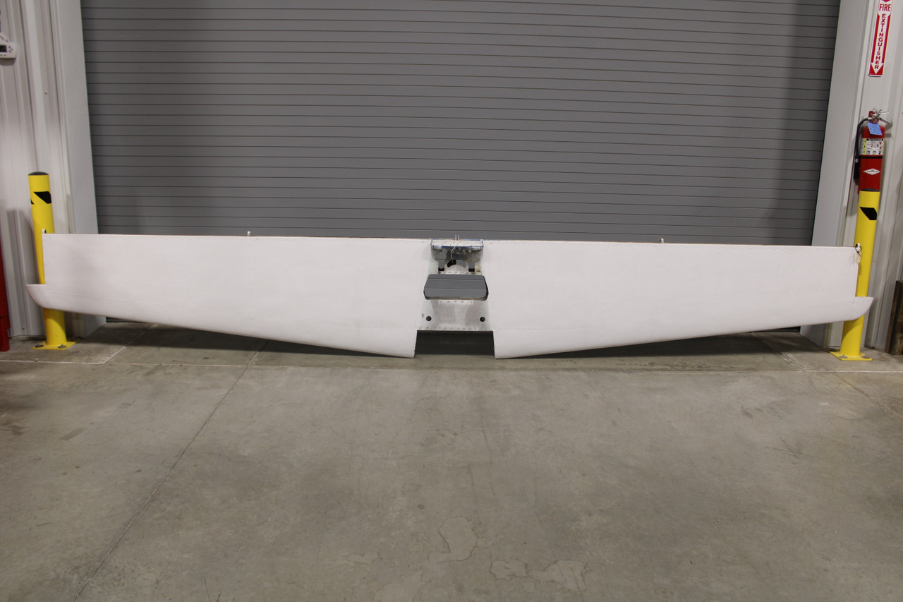 ゆなページ 0893002-4 (Use PN: 0832000-311) Cessna 310K Horizontal Stabilizer