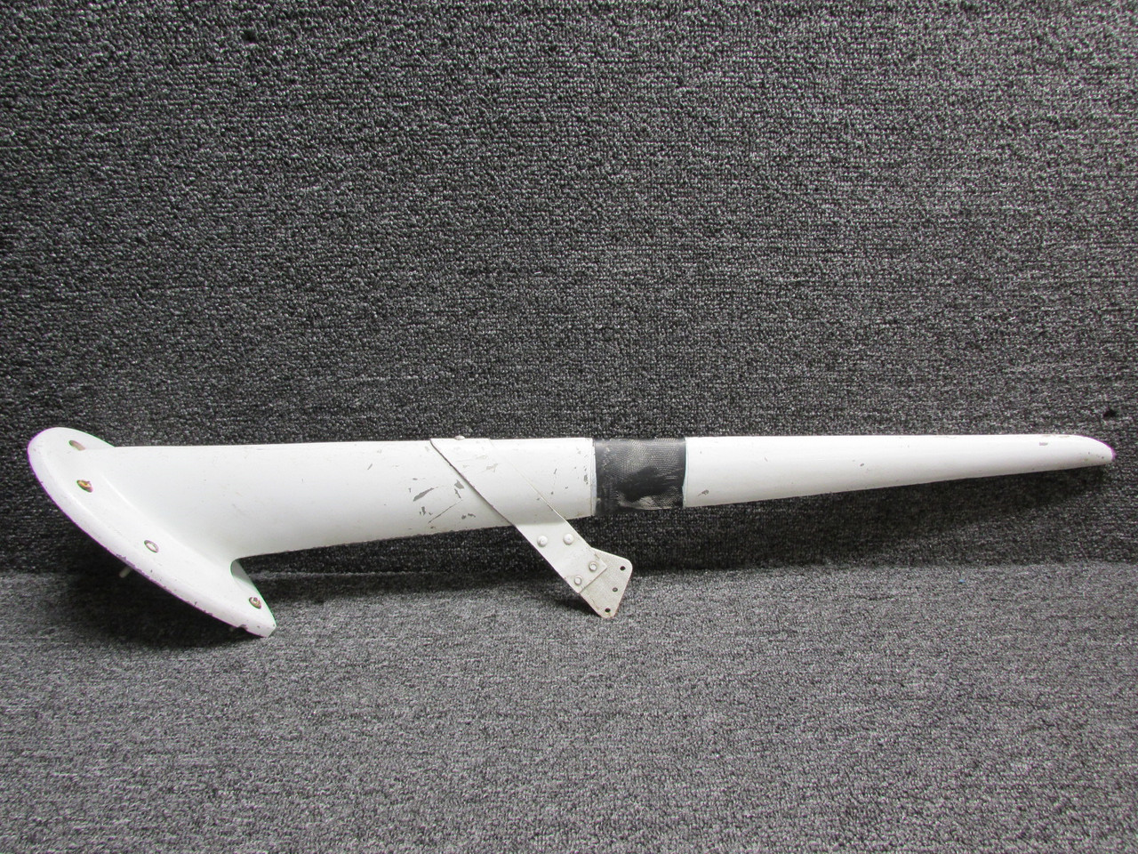 700975 Alternative Part Number 4R50-1 LEAR 2217A Mounted Antenna