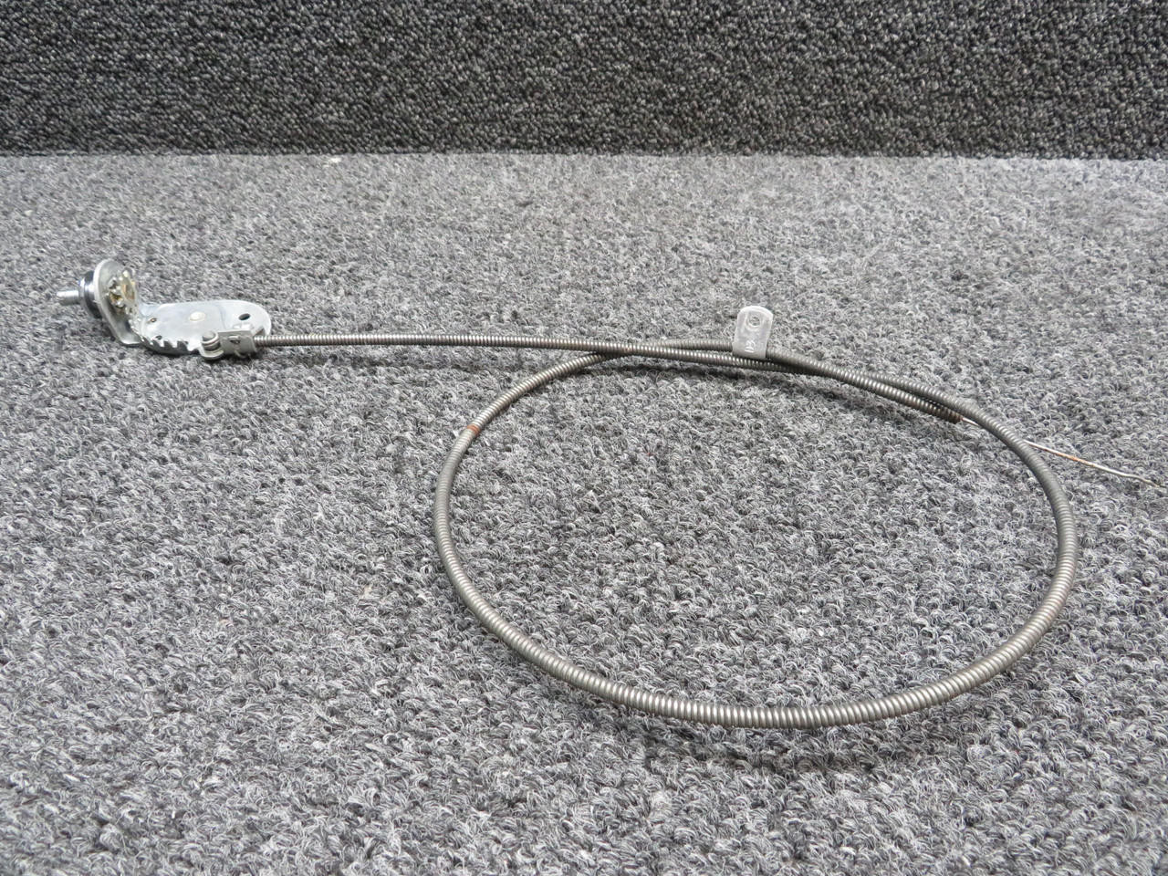 上ページ S1268-13 Cessna 182N Defrost Control Cable Assembly Length: 36