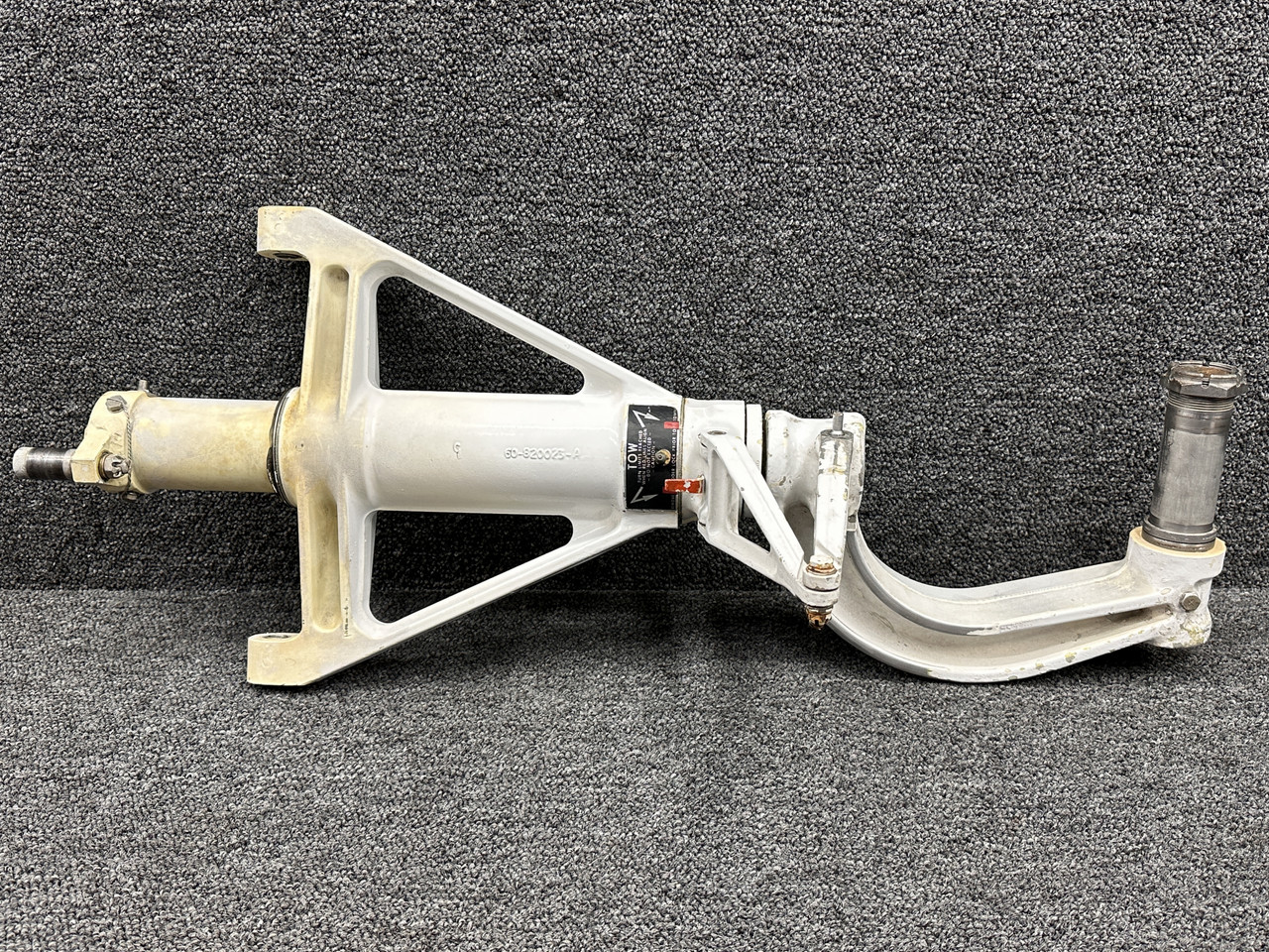 60-820000-603 Beechcraft B-60 Nose Gear Assembly- Has Torque Links