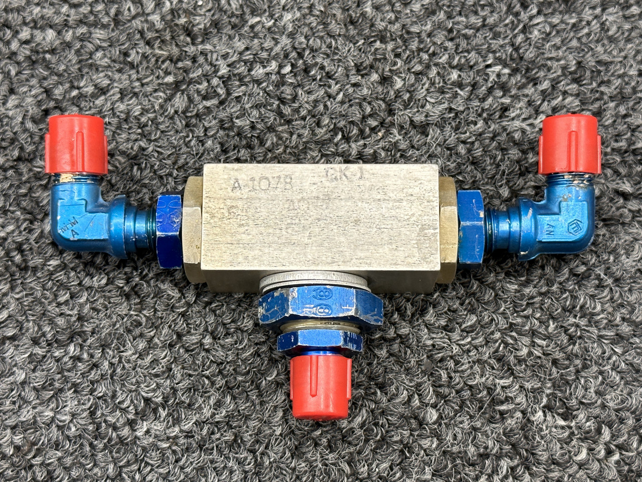 Kazuto85 　② 95093 (Alt PN: 101-388004-1) Gar-Kenyon Shuttle Valve Assembly