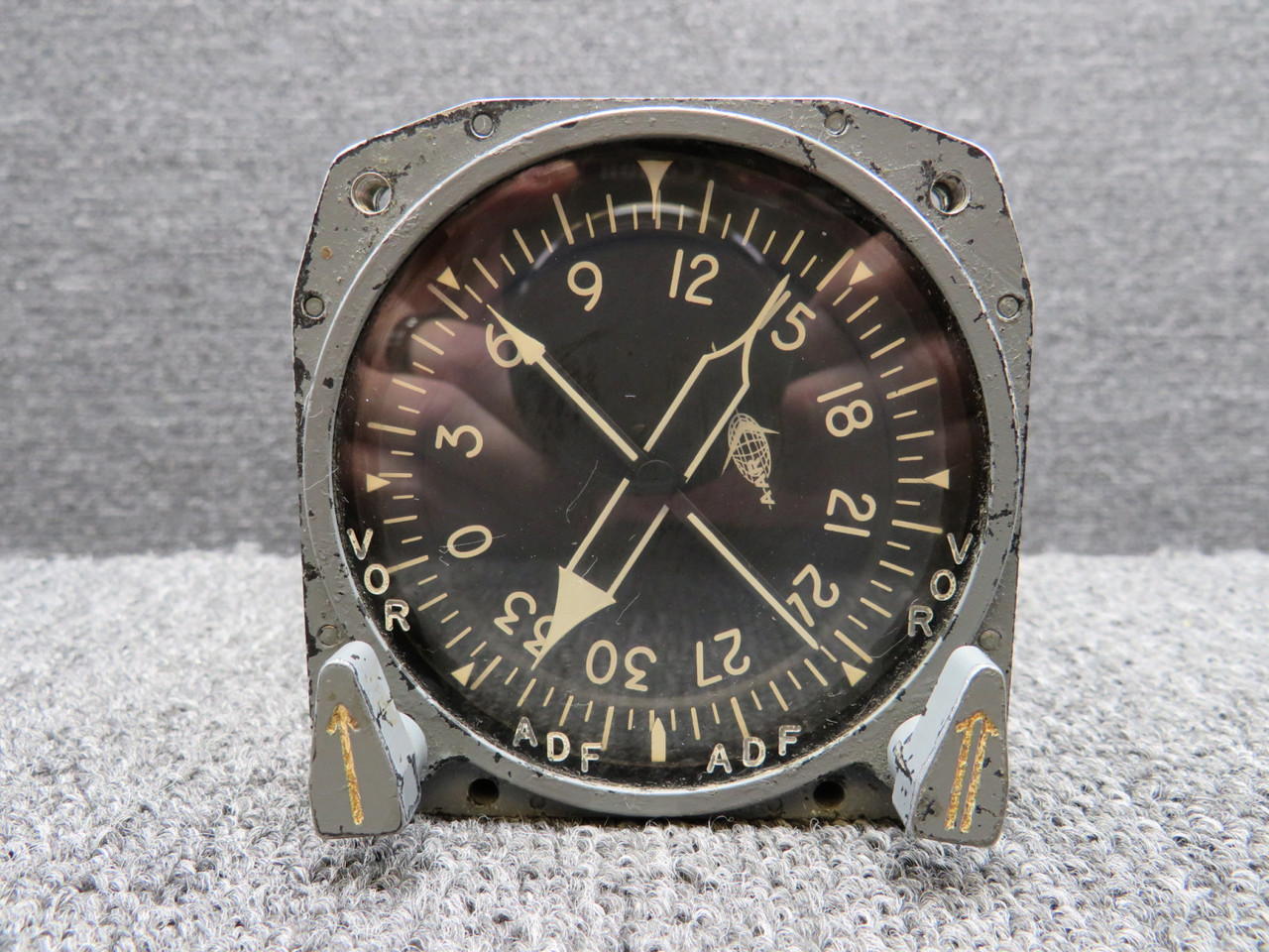 2107AD-B-6 AAR Radio Magnetic Indicator (Grey Face) (26 Volts)