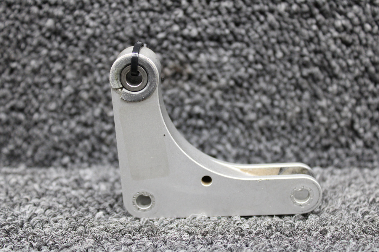 DA4-2733-30-50 Diamond DA40-180 Elevator Bellcrank For Sale