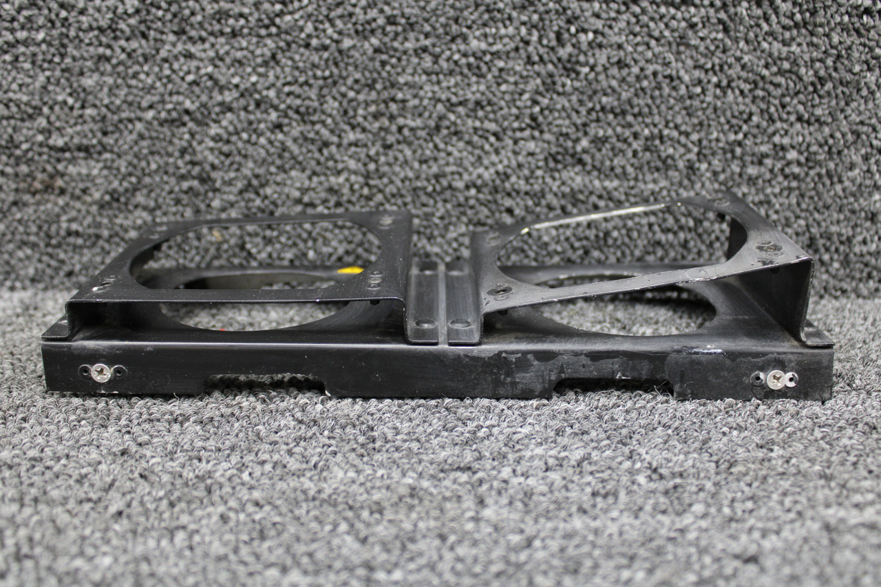 D41-3347-52-00 Diamond DA40-180 Landing and Taxi Light Mount For Sale