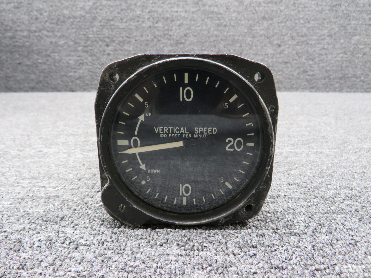 257K Kelly Instruments Core Vertical Speed Indicator With Loose Parts