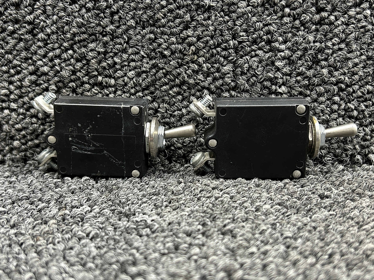W31-X2M1G Series Tyco Electric Toggle Switch Breaker Set (7.5, 40