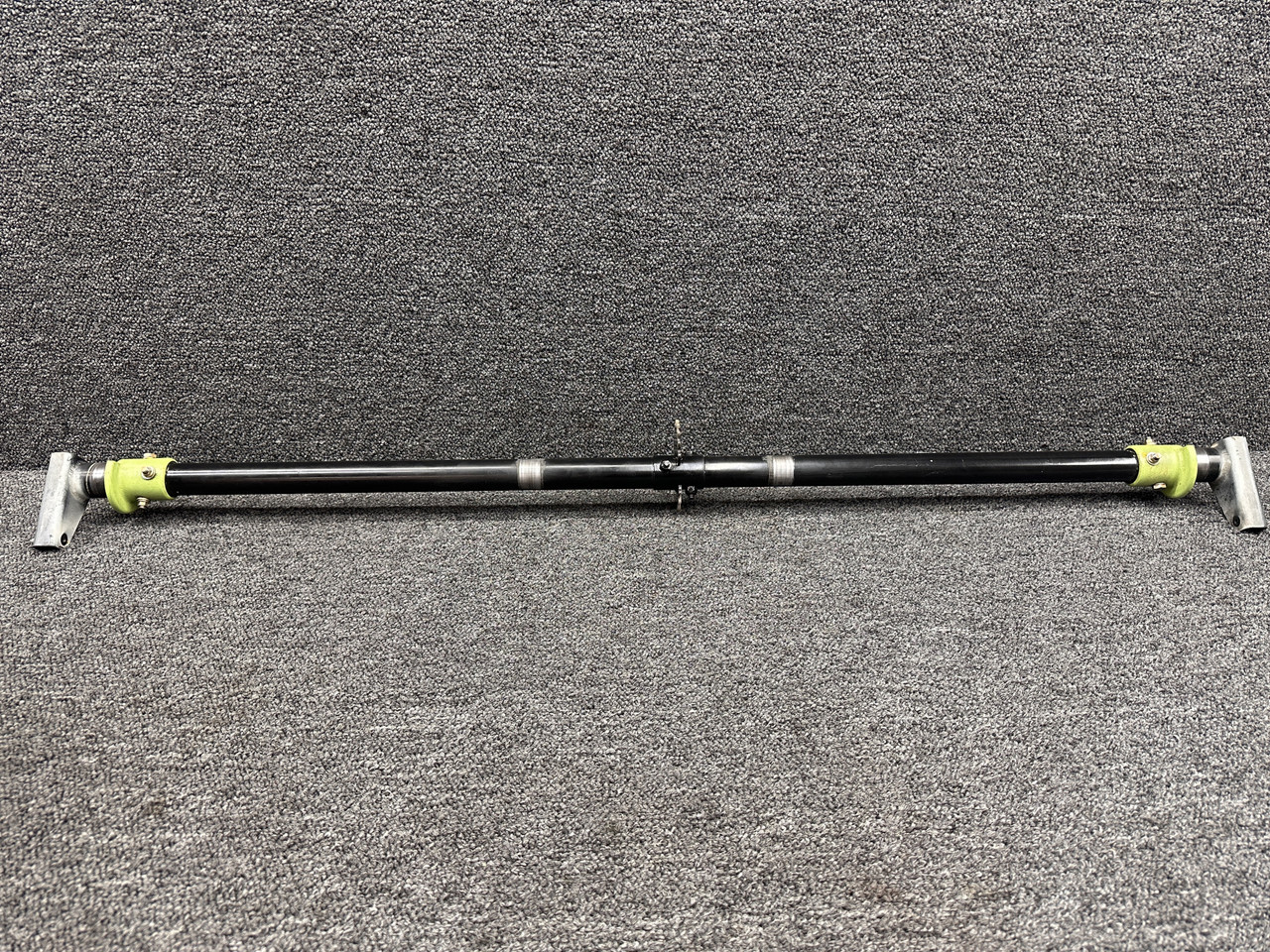 62725-000 and 62727-000 Piper PA28-181 Flap Torque Tube Assembly
