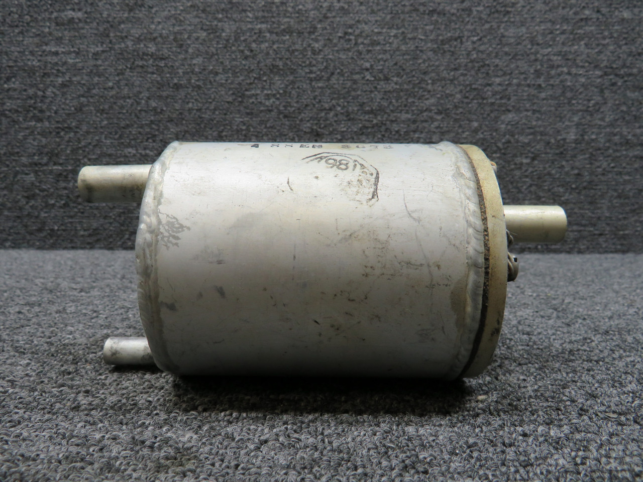 ハルナページ 002-920019-1 Beechcraft B55 Fuel Valve Assembly For Sale
