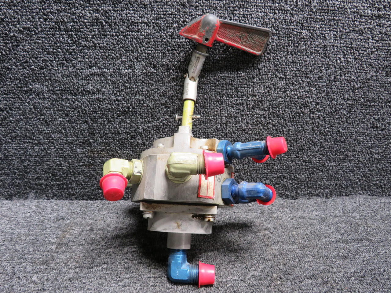 HE825-2 H and E Aircraft Fuel Selector Valve w Assembly