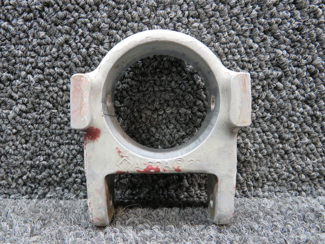 RON925ページ 0543007-497 Cessna 182 Nose Gear Steering Collar Assembly (Worn Holes)