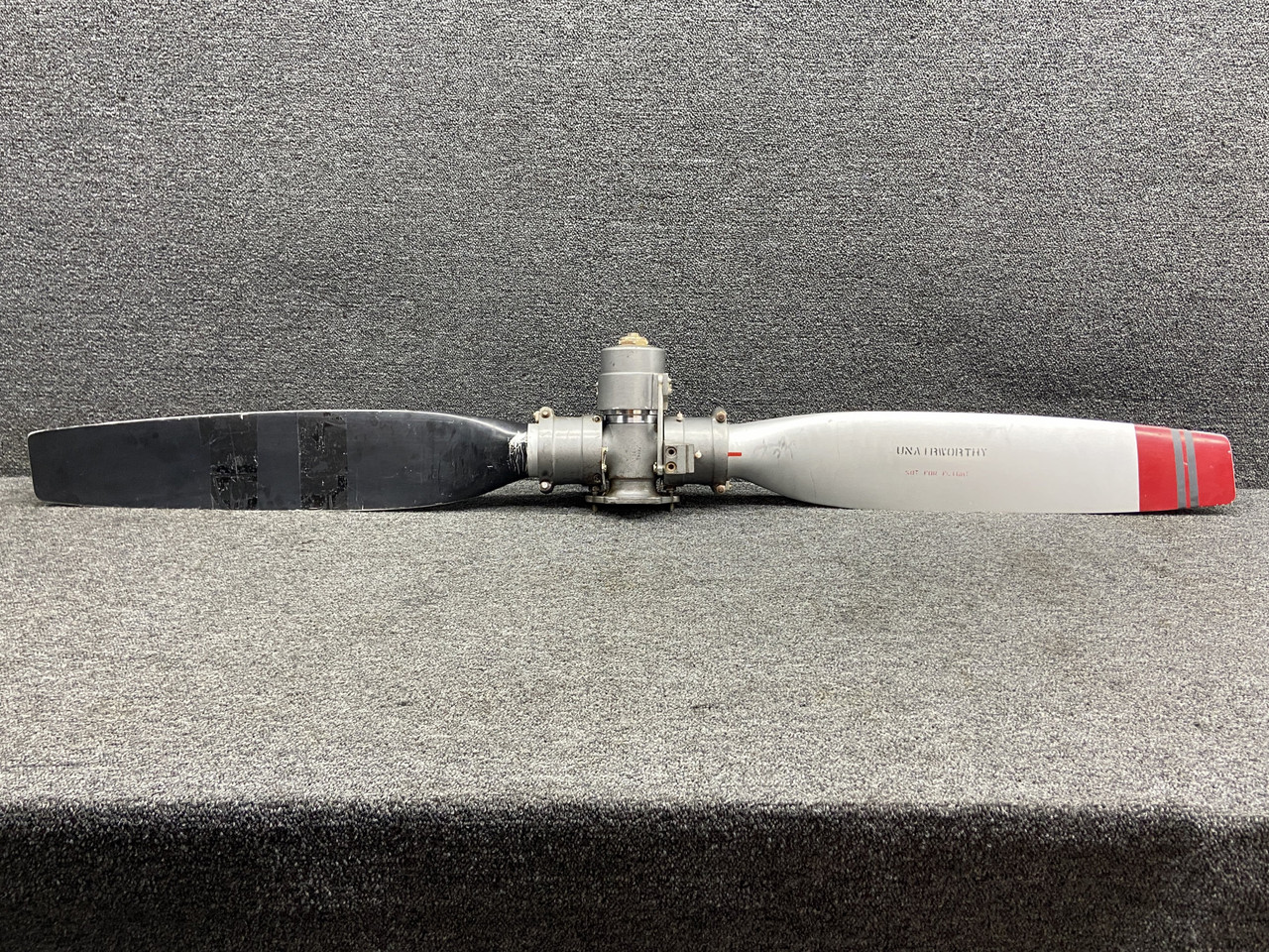 P24EA Hartzell HC-82 Two Blade Propeller (No Logs) (Core Part
