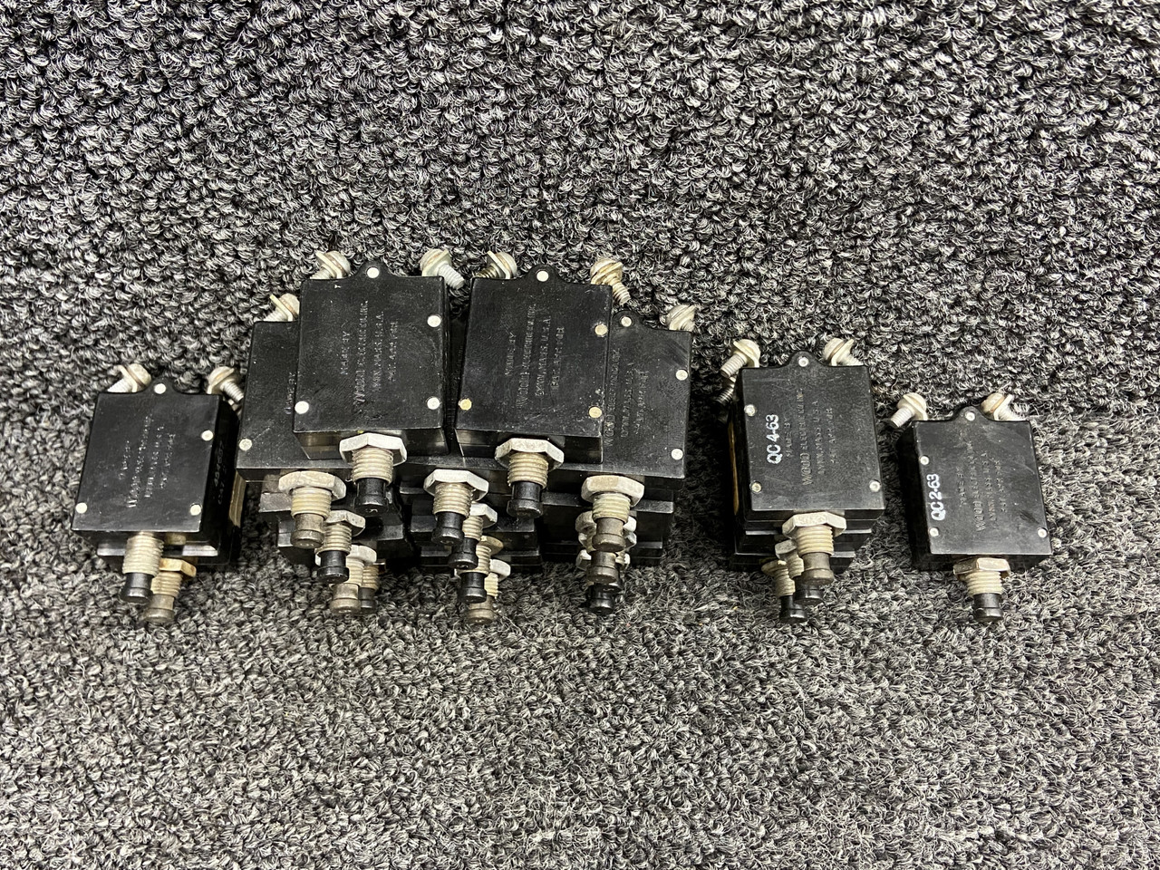 S-1232 Wood Electric Push to Reset Circuit Breaker Set (5, 10, 15