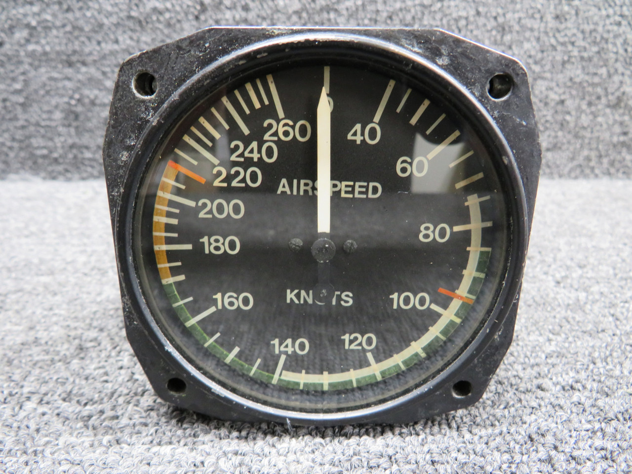 あいページ 1426-1AE-A1 Bendix Airspeed Indicator (Worn Face and Faded