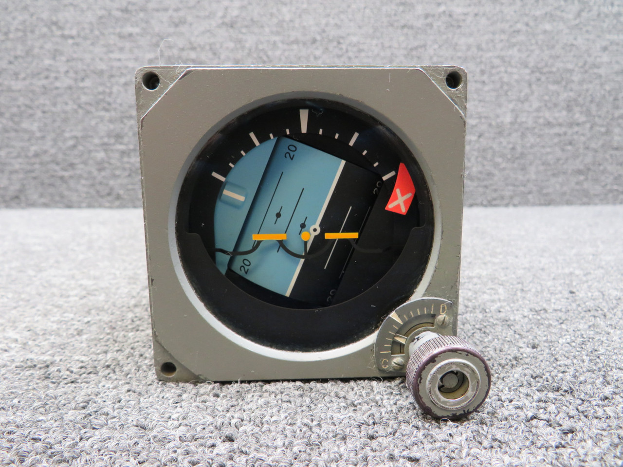 705-7V47 SFENA Aviation Gyro Horizon Indicator Assembly