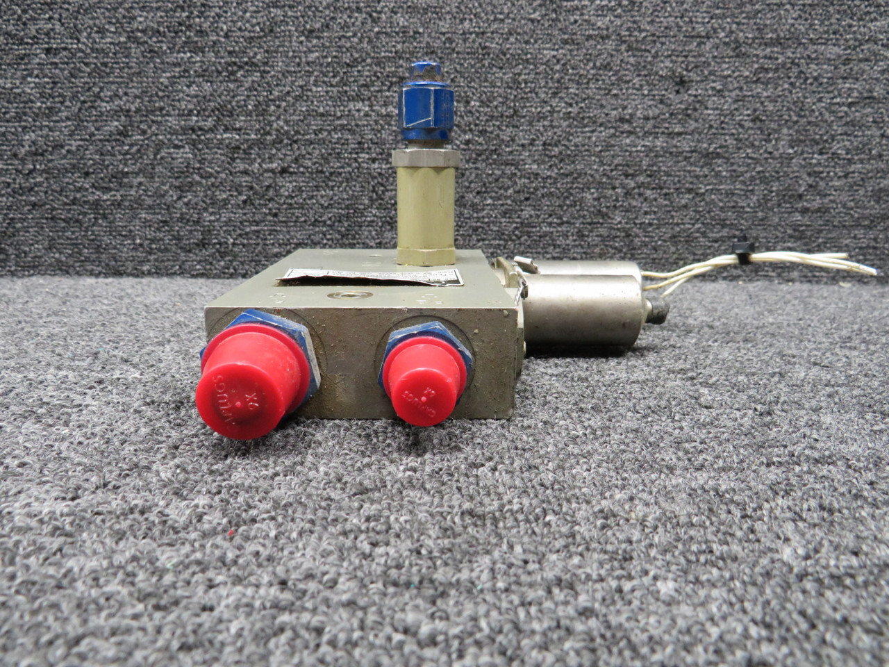 52020 (Alternate PN: 9910188-1) Sterer Hydraulic Manifold Assembly