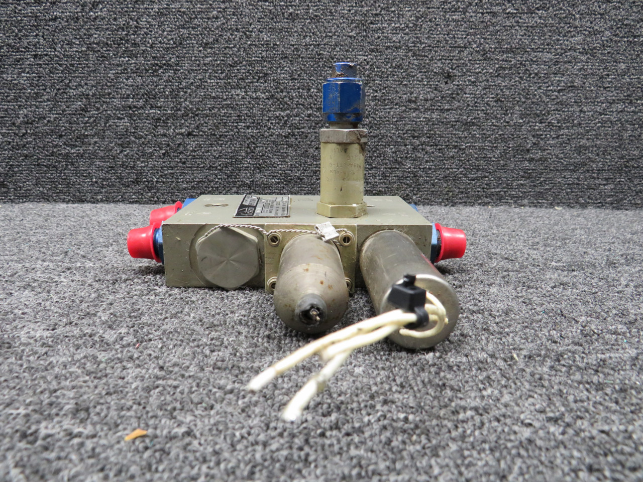 colon　0513 52020 (Alternate PN: 9910188-1) Sterer Hydraulic Manifold Assembly
