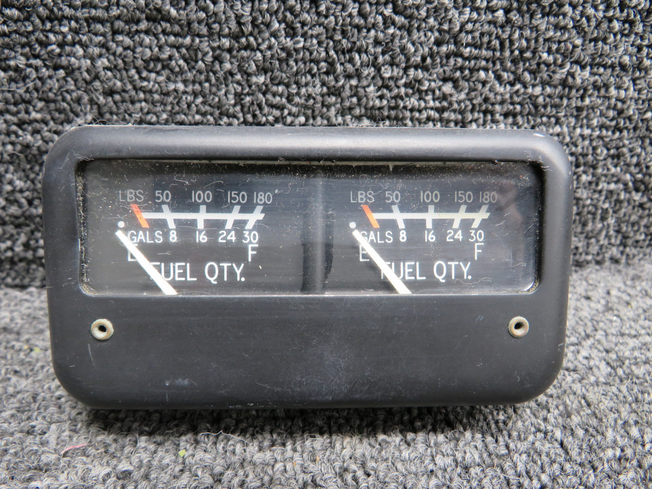 C669562-0101 Rochester 6247-00080 Indicator Cluster Assembly (2