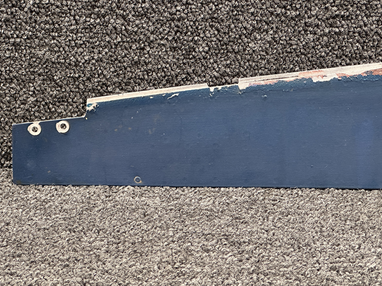 エアレジ 1213128-8 Cessna 210 RH Nose Gear Door Assembly Aft (Colored)