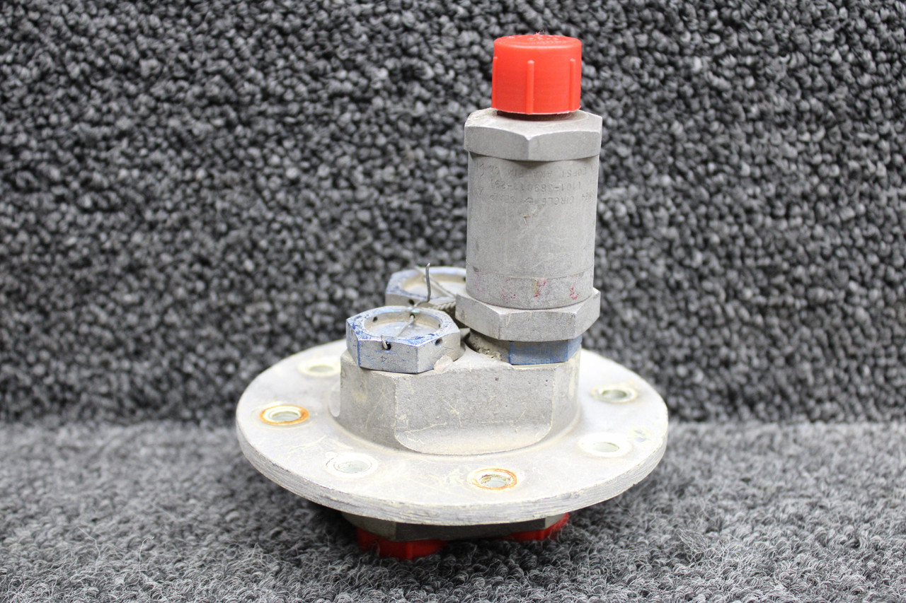 50-921627 Beech KA-200 LH Nacelle Fuel Cell Cover with Check Valve