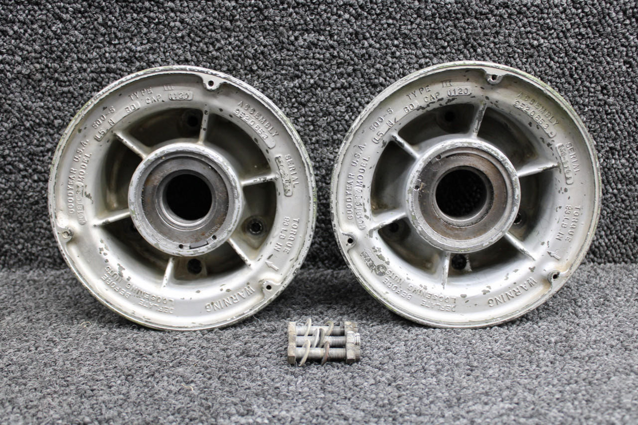 9520653 Goodyear PC18TC37 Nose Wheel 5.00-5 Assembly For Sale